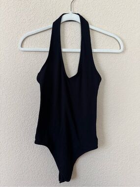 American Eagle Black Ribbed Halter Bodysuit, Size Medium